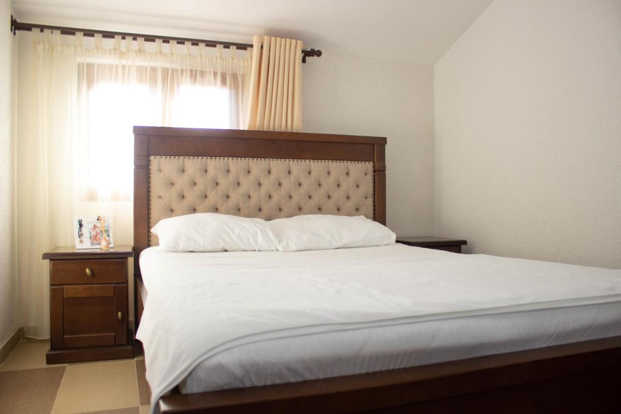Live By The Sea, Bijela Apartman Rake Kültér fotó