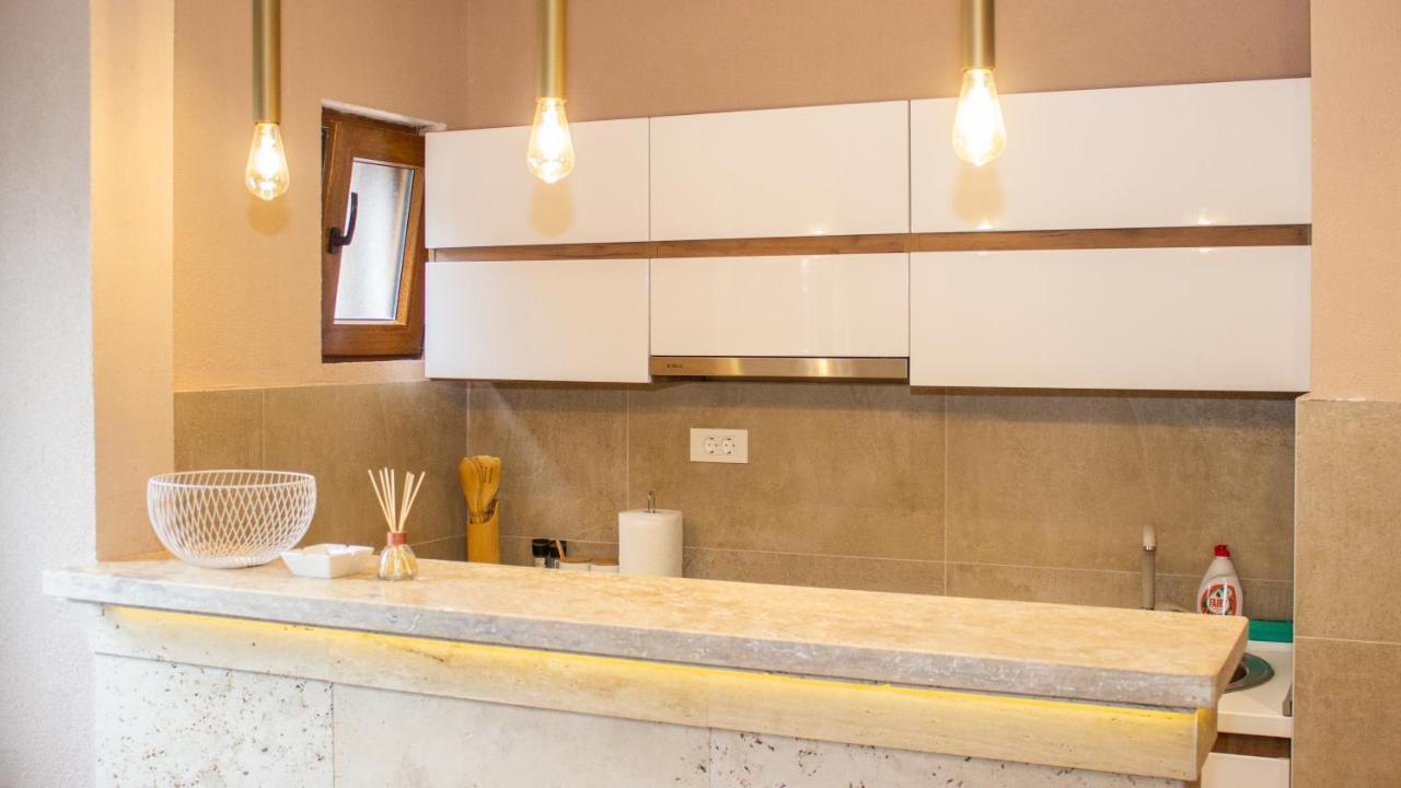 Live By The Sea, Bijela Apartman Rake Kültér fotó